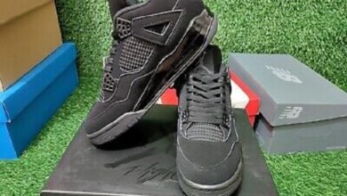 Black Cat Jordan 4